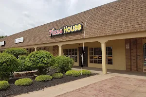 Route 75 Pizza House image