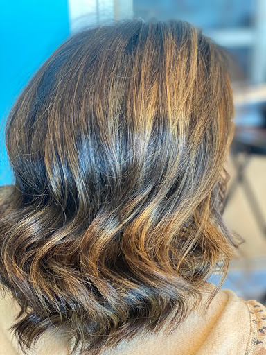 Hair Salon «Glow on main hair salon», reviews and photos, 505 N Main St, Greenville, SC 29601, USA