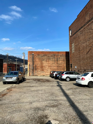 Wholesaler «Pixel 19 Vintage Clothing LLC», reviews and photos, 211 Klotter Ave, Cincinnati, OH 45219, USA