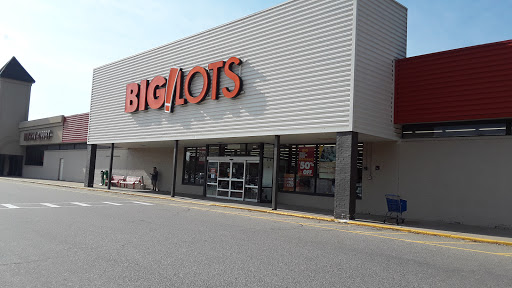 Discount Store «Big Lots», reviews and photos, 420 Alfred St #115, Biddeford, ME 04005, USA