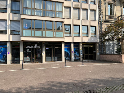 Docteur André Frey, chirurgien dentiste, Implantologie, Parodontologie à Strasbourg