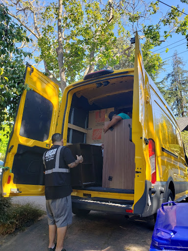 Clutch Moving Company image