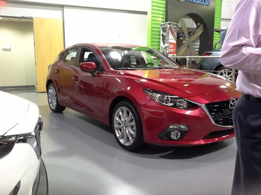 Volkswagen Dealer «Young Volkswagen Mazda», reviews and photos, 191 Commerce Park Dr, Easton, PA 18045, USA