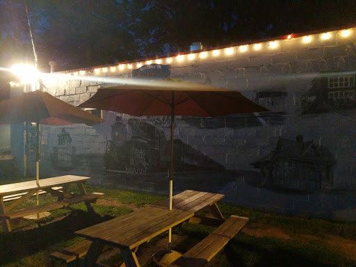 Ice Cream Shop «Waldwick Whistle Shop», reviews and photos, 27 Frederick St, Waldwick, NJ 07463, USA