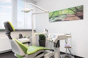 Zahnarzt Bottrop - Dental21 image