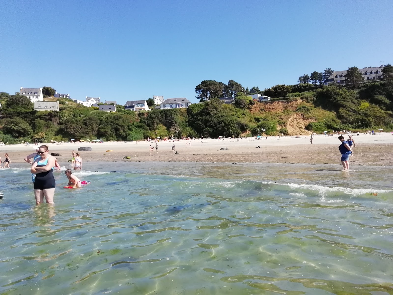 Plage de Notigou'in fotoğrafı ve yerleşim