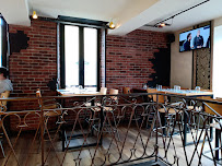 Atmosphère du Restaurant Les 100 Culottes Brasserie Bar Tapas à Lourdes - n°1