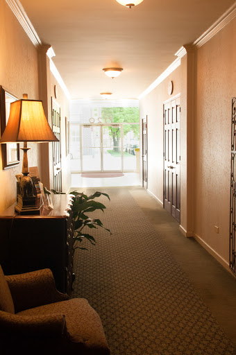 Funeral Home «Belmont Funeral Home», reviews and photos, 7120 W Belmont Ave, Chicago, IL 60634, USA
