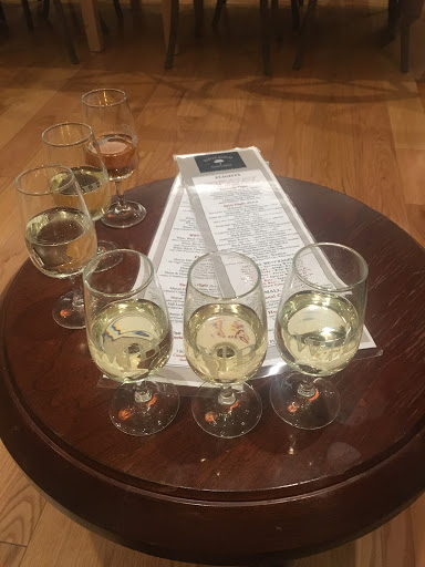 Winery «White Birch Vineyards Tasting Room», reviews and photos, 18 W Genesee St, Skaneateles, NY 13152, USA