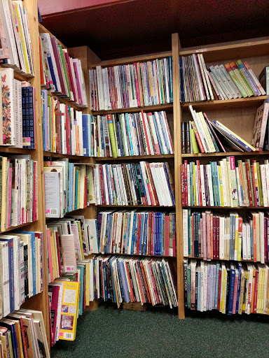 Used Book Store «Book-A-Holic Inc», reviews and photos, 924 S Oliver St, Wichita, KS 67218, USA