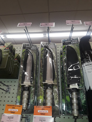 Hardware Store «Harbor Freight Tools», reviews and photos, 301 W Jericho Turnpike, Huntington Station, NY 11746, USA