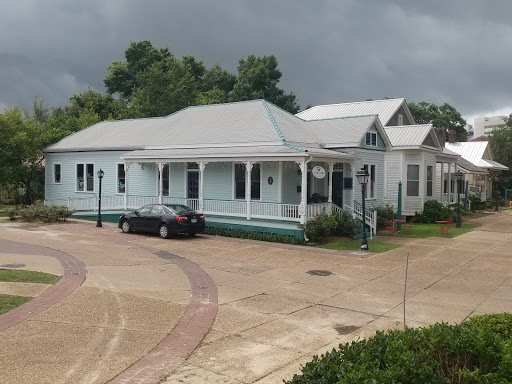 Brunch Restaurant «Le Cafe Beignet», reviews and photos, 136 Rue Magnolia, Biloxi, MS 39530, USA