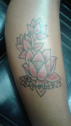 Tattoo Shop «Kustom Thrills Tattoo», reviews and photos, 1000 Main St #107, Nashville, TN 37206, USA