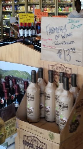 Liquor Store «Liquor Barrel 7th Street», reviews and photos, 665 7th St W, St Paul, MN 55102, USA