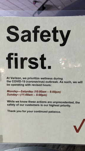 Cell Phone Store «Verizon Authorized Retailer - Wireless Plus Fullerton», reviews and photos, 2221 W Malvern Ave, Fullerton, CA 92833, USA
