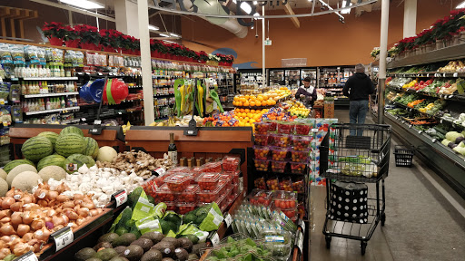 Grocery Store «Quality Food Center», reviews and photos, 1801 N 45th St, Seattle, WA 98103, USA