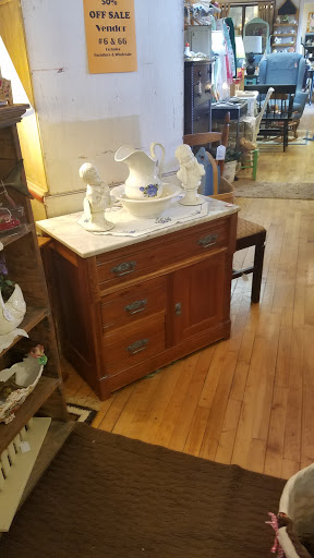 Antique Store «Antiques & Rusty Relics», reviews and photos, 3570 Fancher Rd, Holley, NY 14470, USA