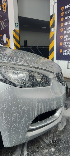 Opiniones de Kong Detailing Carwash en Arequipa - Servicio de lavado de coches