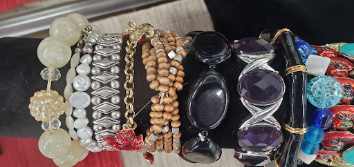 Thrift Store «Stone Soup Thrift Shop», reviews and photos, 950 3rd St # 120, St Paul Park, MN 55071, USA