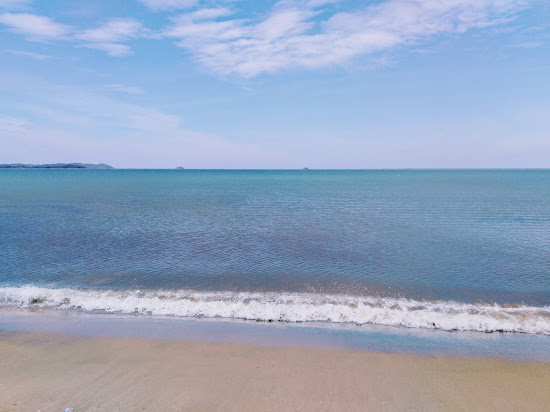 Kinniya Beach