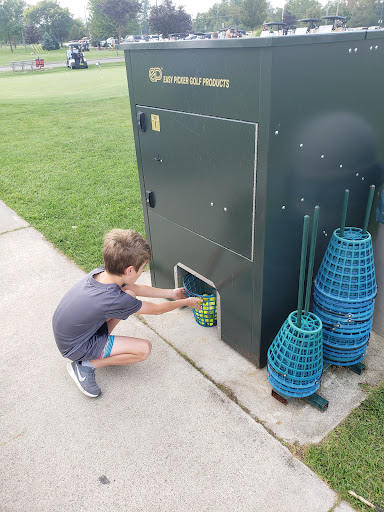 Golf Course «Whispering Willows Golf Course», reviews and photos, 20500 Newburgh Rd, Livonia, MI 48152, USA