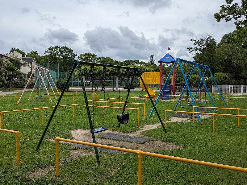 東公園・球技広場、幼児コーナー