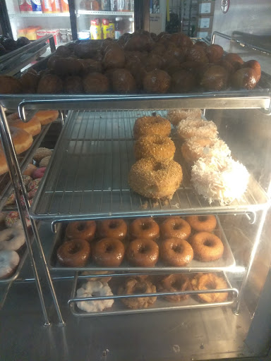 Donut Shop «Kinly Donuts», reviews and photos, 2000 W Manchester Ave, Los Angeles, CA 90047, USA