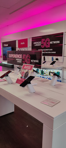 Cell Phone Store «T-Mobile», reviews and photos, 2431 US-1, North Brunswick Township, NJ 08902, USA