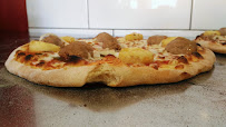 Plats et boissons du Pizzeria Distributeur 24/7 Pizza à Audincourt - n°9