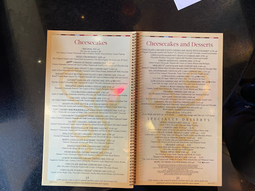 Restaurant «The Cheesecake Factory», reviews and photos, 5000 Shelbyville Rd, Louisville, KY 40207, USA