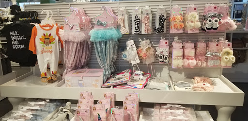 Fashion Accessories Store «Charming Charlie», reviews and photos, 1028 Old Country Rd, Garden City, NY 11530, USA