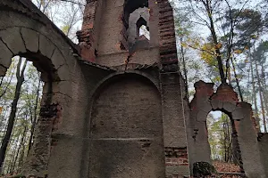 Ruiny Zamku Jastrzębia Skała image