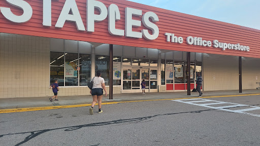Office Supply Store «Staples», reviews and photos, 757 Gallivan Blvd, Dorchester, MA 02122, USA