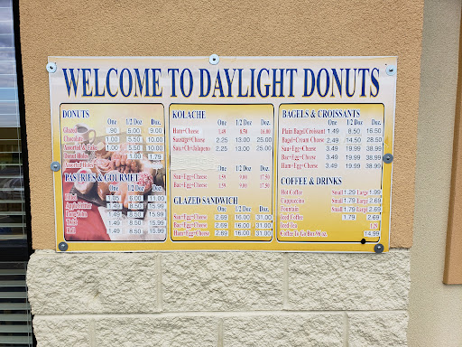 Donut Shop «Daylight Donuts», reviews and photos, 1105 Southview Ln #114, Tuscaloosa, AL 35405, USA