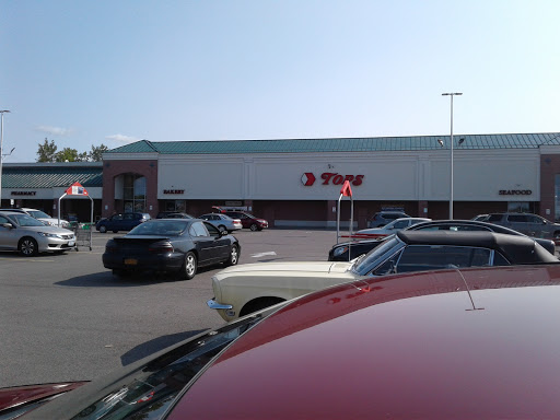 Supermarket «TOPS Friendly Markets», reviews and photos, 3955 Vineyard Dr, Dunkirk, NY 14048, USA