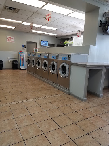Laundromat «Newport Super Laundry», reviews and photos, 905 W Newport Pike, Wilmington, DE 19804, USA