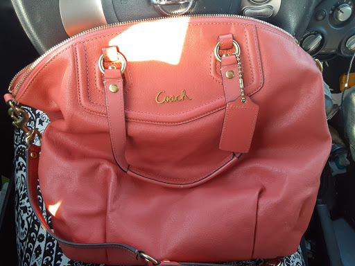 Thrift Store «Unique», reviews and photos, 14308 Burnhaven Dr, Burnsville, MN 55306, USA