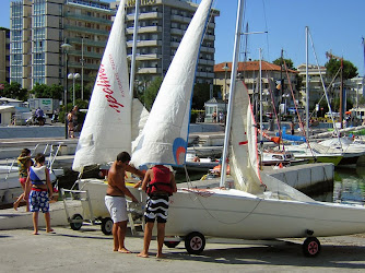 Club Nautico Riccione - Scuola di Vela FIV