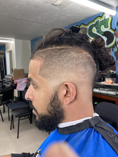 Barber Shop «First Class Barber Shop», reviews and photos, 610 W Trinity Ln, Nashville, TN 37207, USA