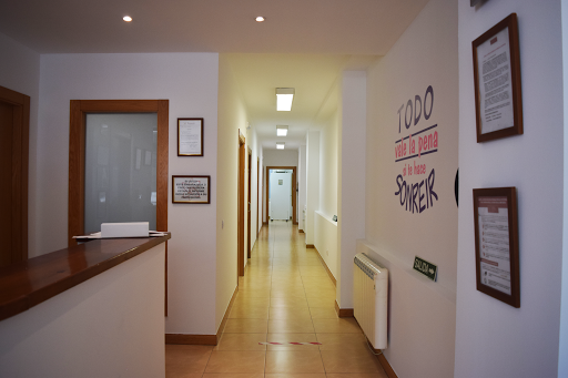 Clínica Dental Nora Accaputo de Vizcaya en Briviesca, Burgos