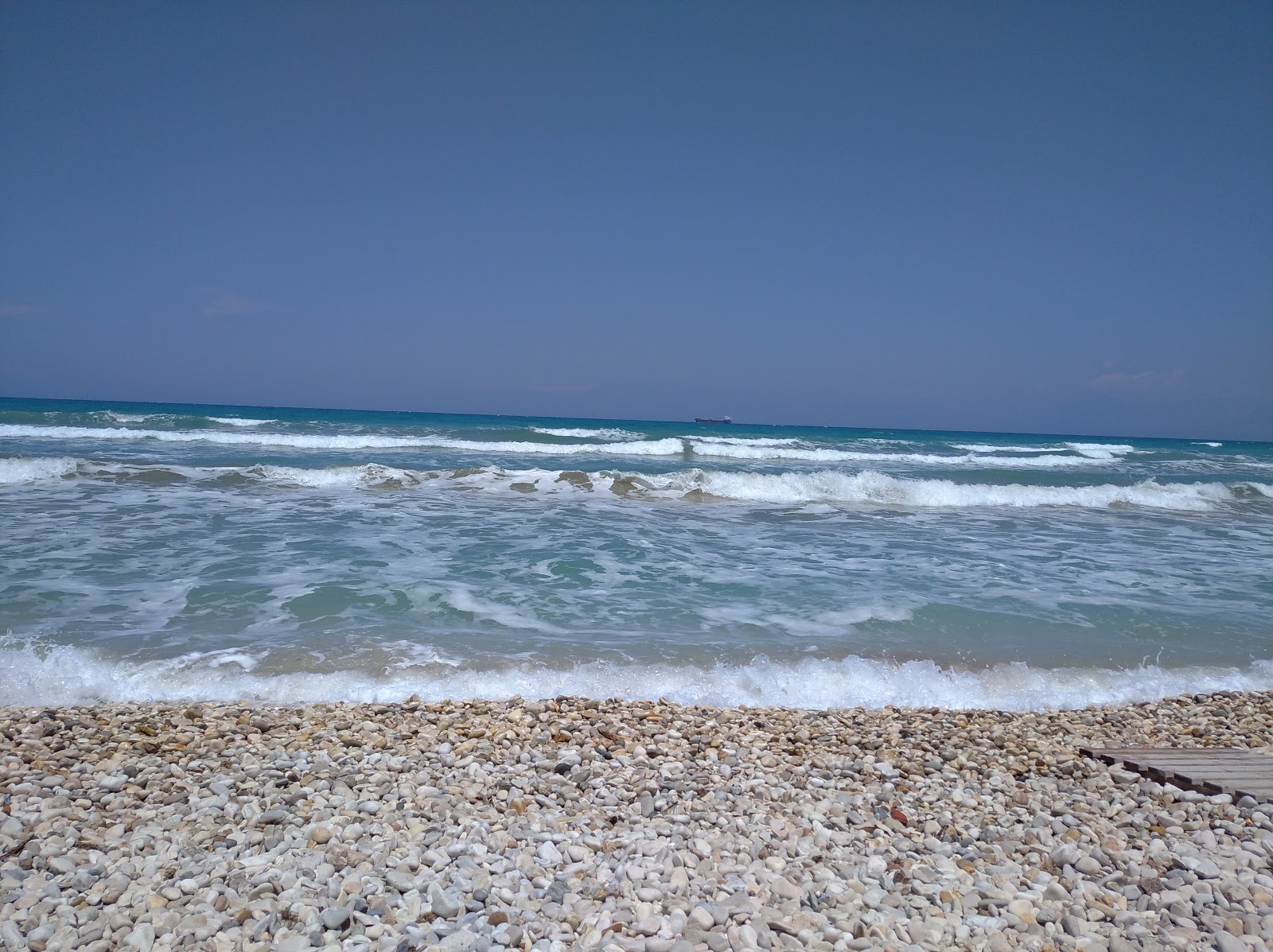 Φωτογραφία του Roda beach III παροχές περιοχής
