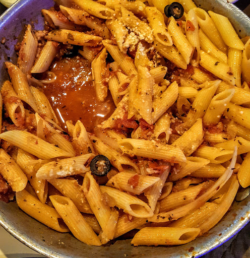 Restaurant «Stadium Sports Club & Pizza», reviews and photos, 4015 W Algonquin Rd, Rolling Meadows, IL 60008, USA