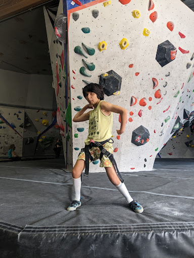 Rock Climbing Gym «Hangar 18 Indoor Climbing Gym - Long Beach», reviews and photos, 2599 E Willow St, Signal Hill, CA 90755, USA