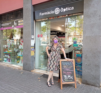 Foto de Farmacia la Vidriera