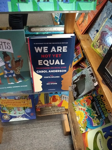 Shopping Mall «Tannery Shopping Center», reviews and photos, 50 Water St, Newburyport, MA 01950, USA