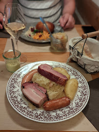 Choucroute d'Alsace du Restaurant de spécialités alsaciennes Wistub de la Petite Venise à Colmar - n°19