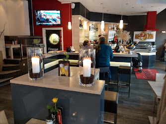 Finesse – Cafe | Bar | Lounge