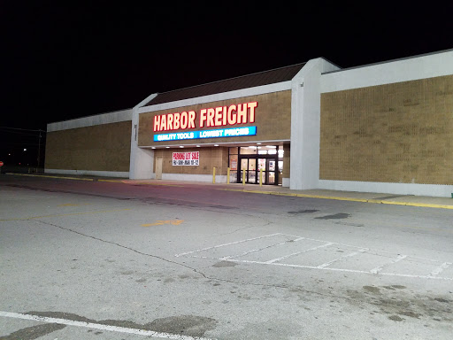 Hardware Store «Harbor Freight Tools», reviews and photos, 1600 N Jackson St STE 320, Tullahoma, TN 37388, USA