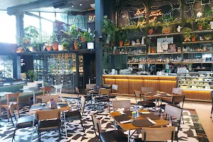 GREYHOUND CAFE Summarecon Bekasi image