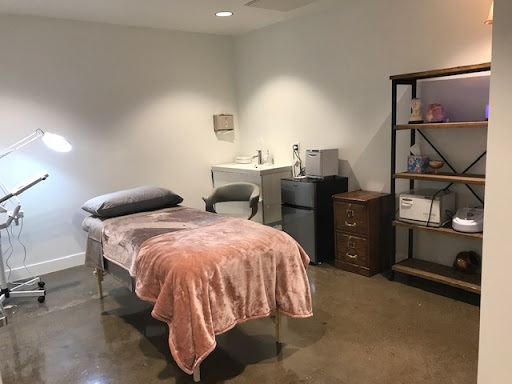 Beauty Salon «rePose Salon and Spa», reviews and photos, 11 W Washington St #240, Phoenix, AZ 85003, USA